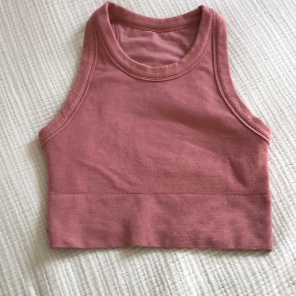 Alo seamless high neck bra in soft terracotta 💕